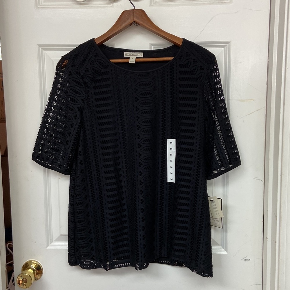NWT 🆕Dana Buchman Womans Sz Medium Lace Black Blouse Short Sleeve Stretch